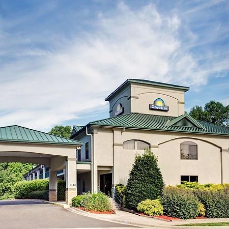 Days Inn - Chapel Hill Exteriér fotografie