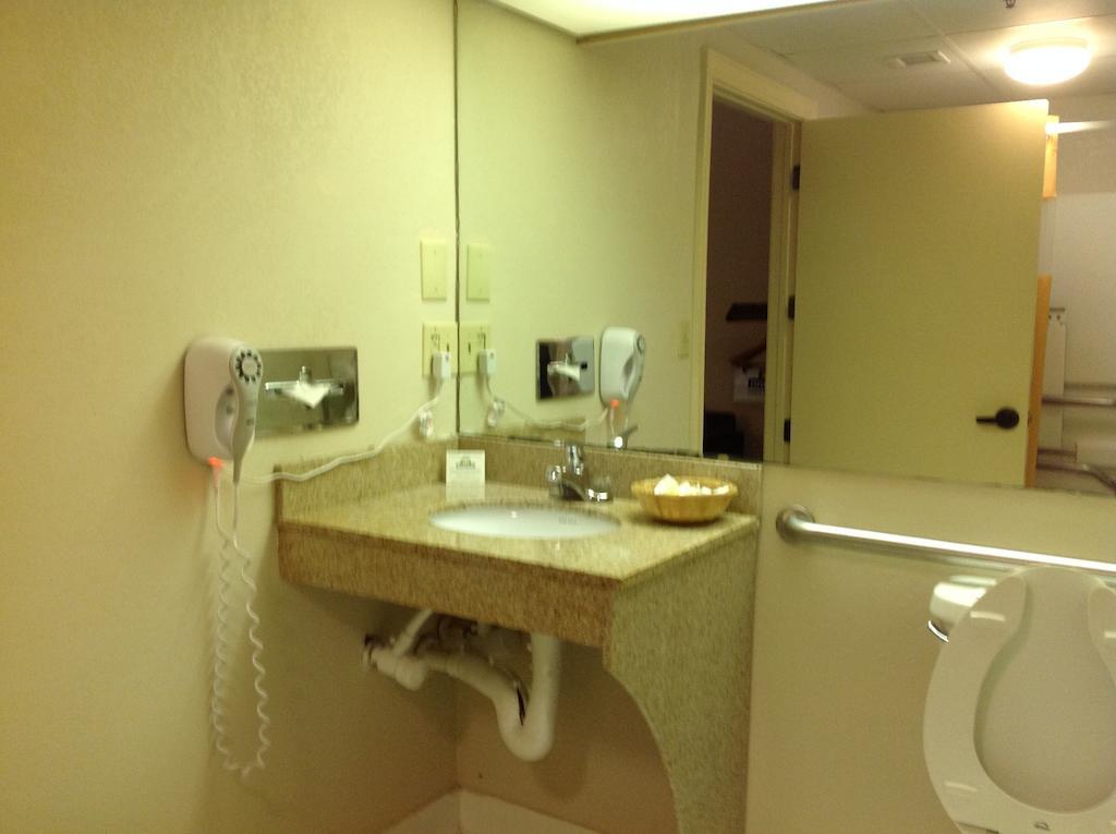 Days Inn - Chapel Hill Pokoj fotografie