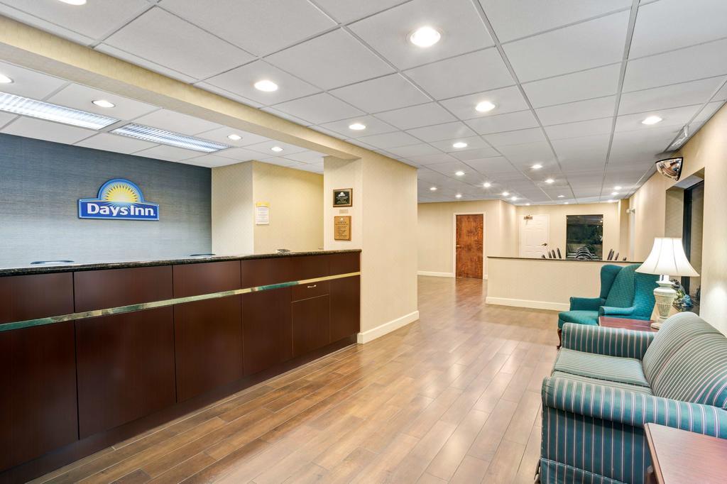 Days Inn - Chapel Hill Exteriér fotografie